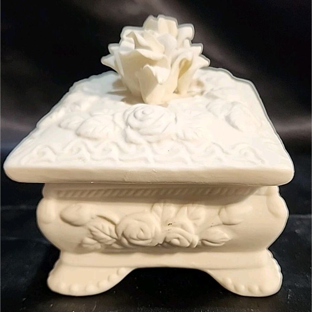 Vintage White Bisque Crafted Delicate Roses Rectangle Footed Trinket Box 4"X2" - Picture 2 of 9